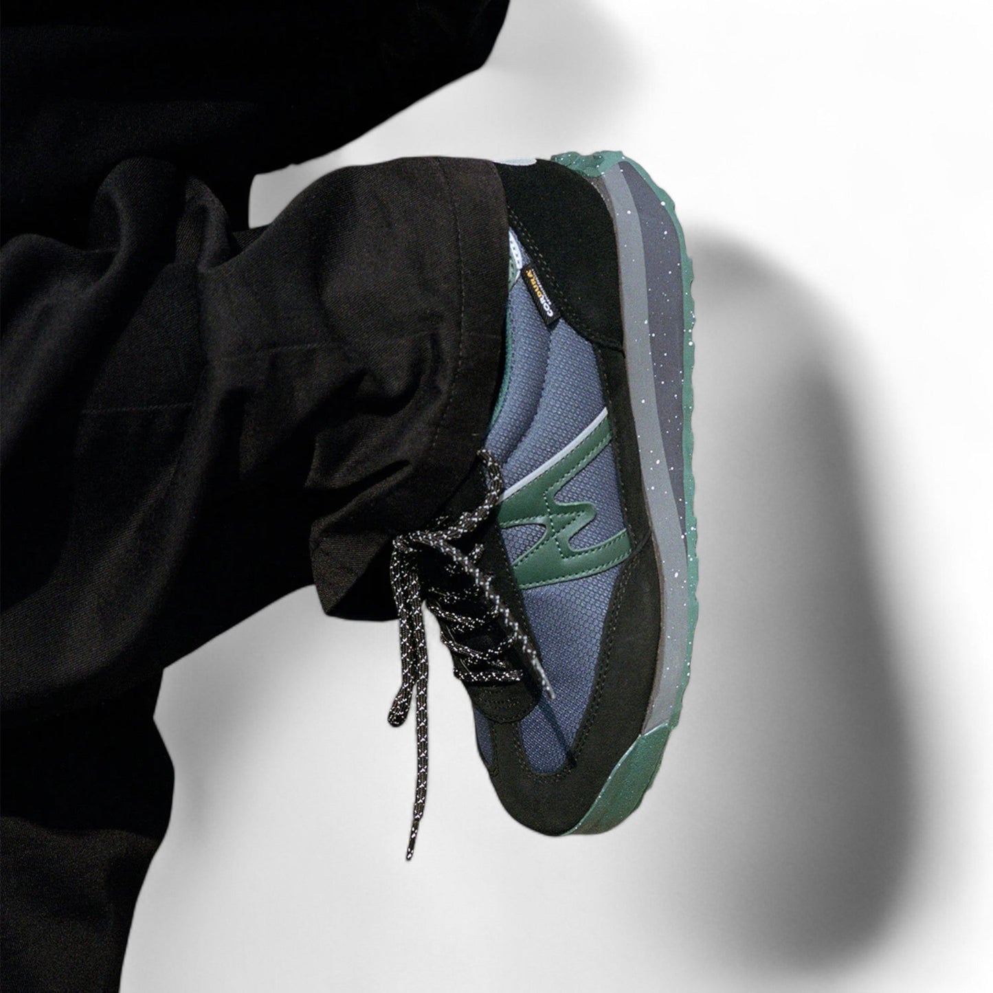 Scarpe Karhu Mestari Control - Caviar/Forest - Scarpe di Karhu | Francis Concept