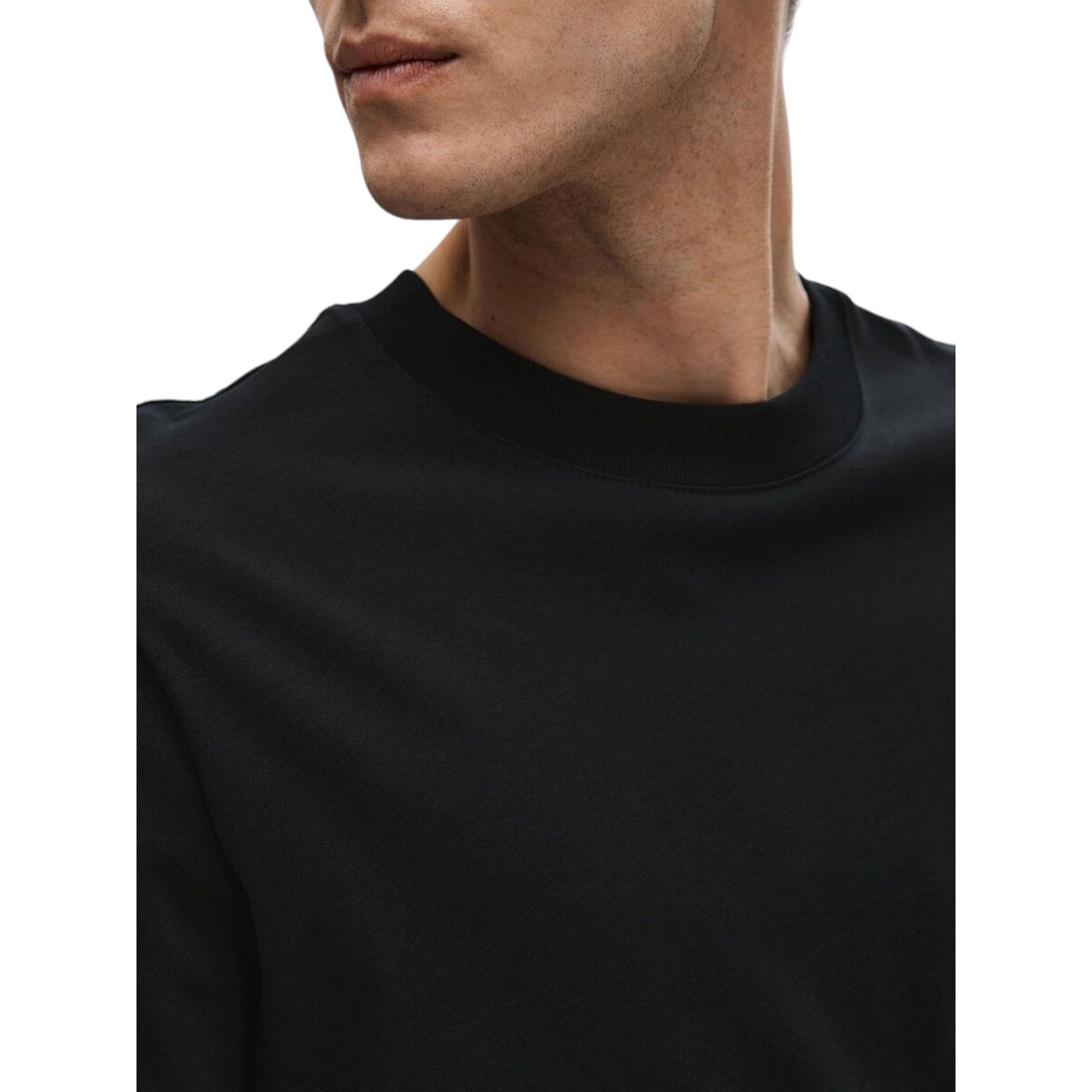 T-Shirt Selected Homme Relaxed Neck Tee - Black - T-Shirt di Selected | Francis Concept