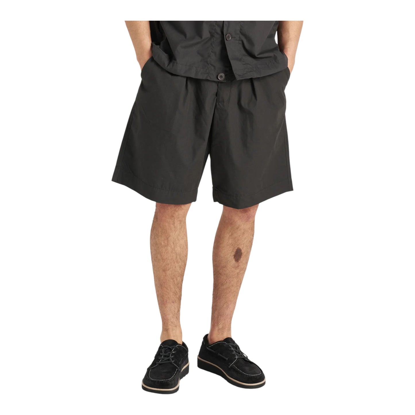 Bermuda Universal Works Pleated Track Short - Black Francis Concept
