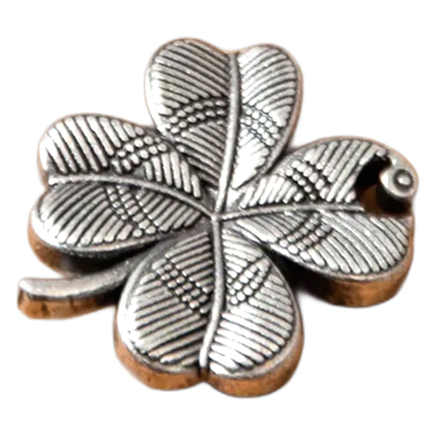 Spilla Carhartt Wip Clover Pin Silver - Gadget di Carhartt Wip | Francis Concept